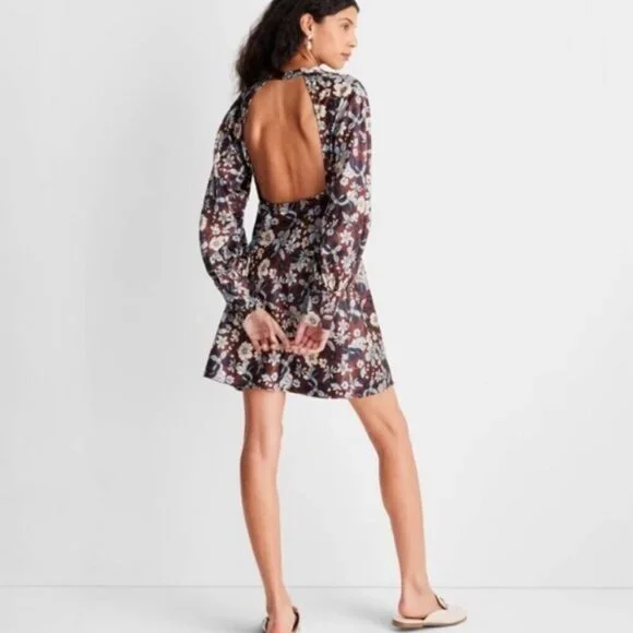 NWOT Future Collective NWT Silky Floral Shift Dress Open Back Romantic Feminine - Picture 2 of 11